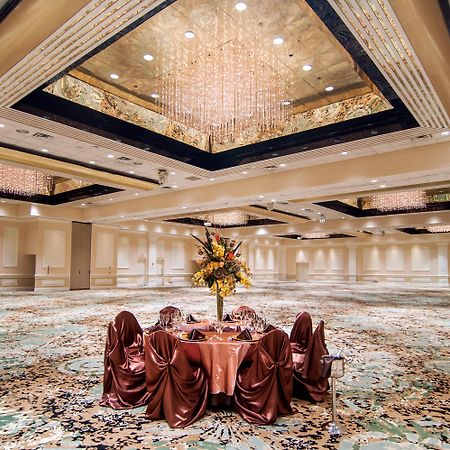 Hotel Crowne Plaza Executive Center Baton Rouge By Ihg Esterno foto