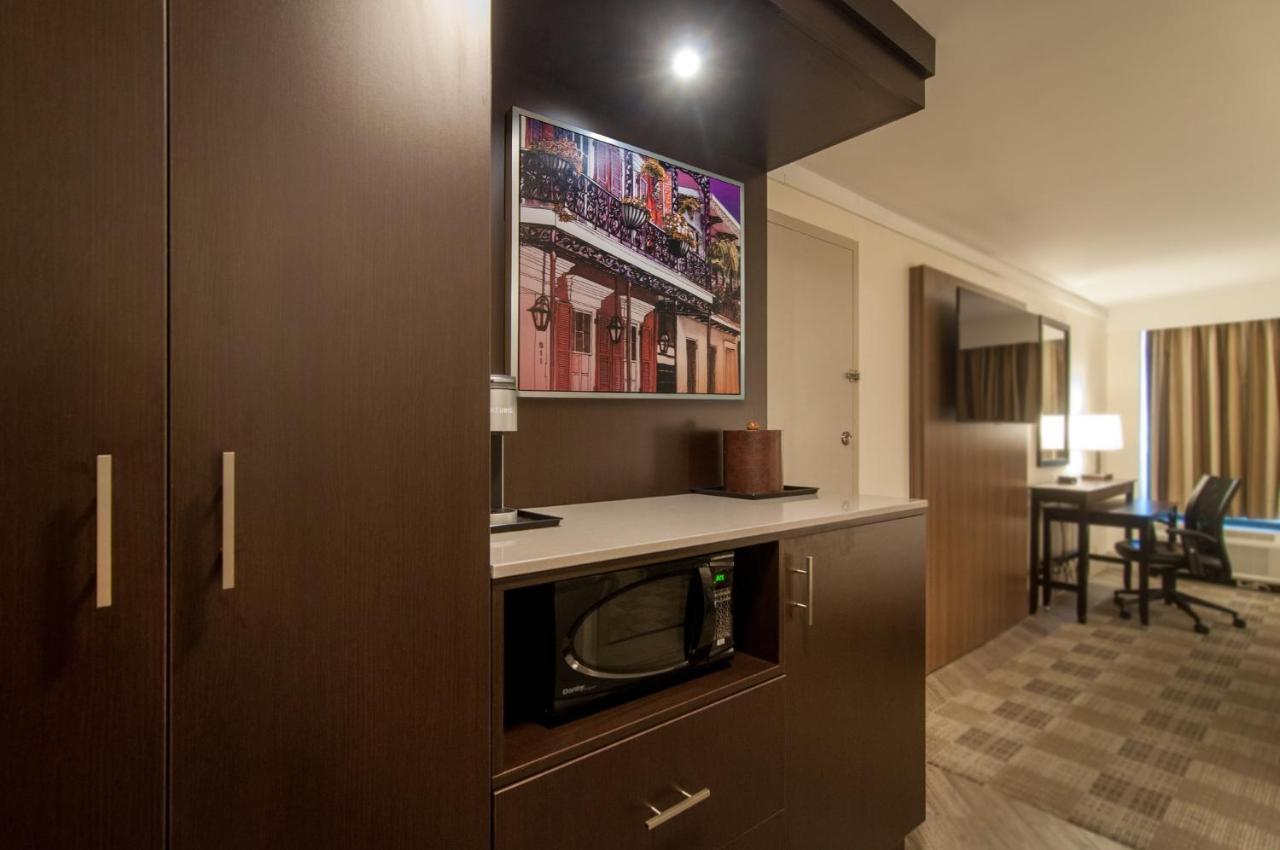 Hotel Crowne Plaza Executive Center Baton Rouge By Ihg Esterno foto