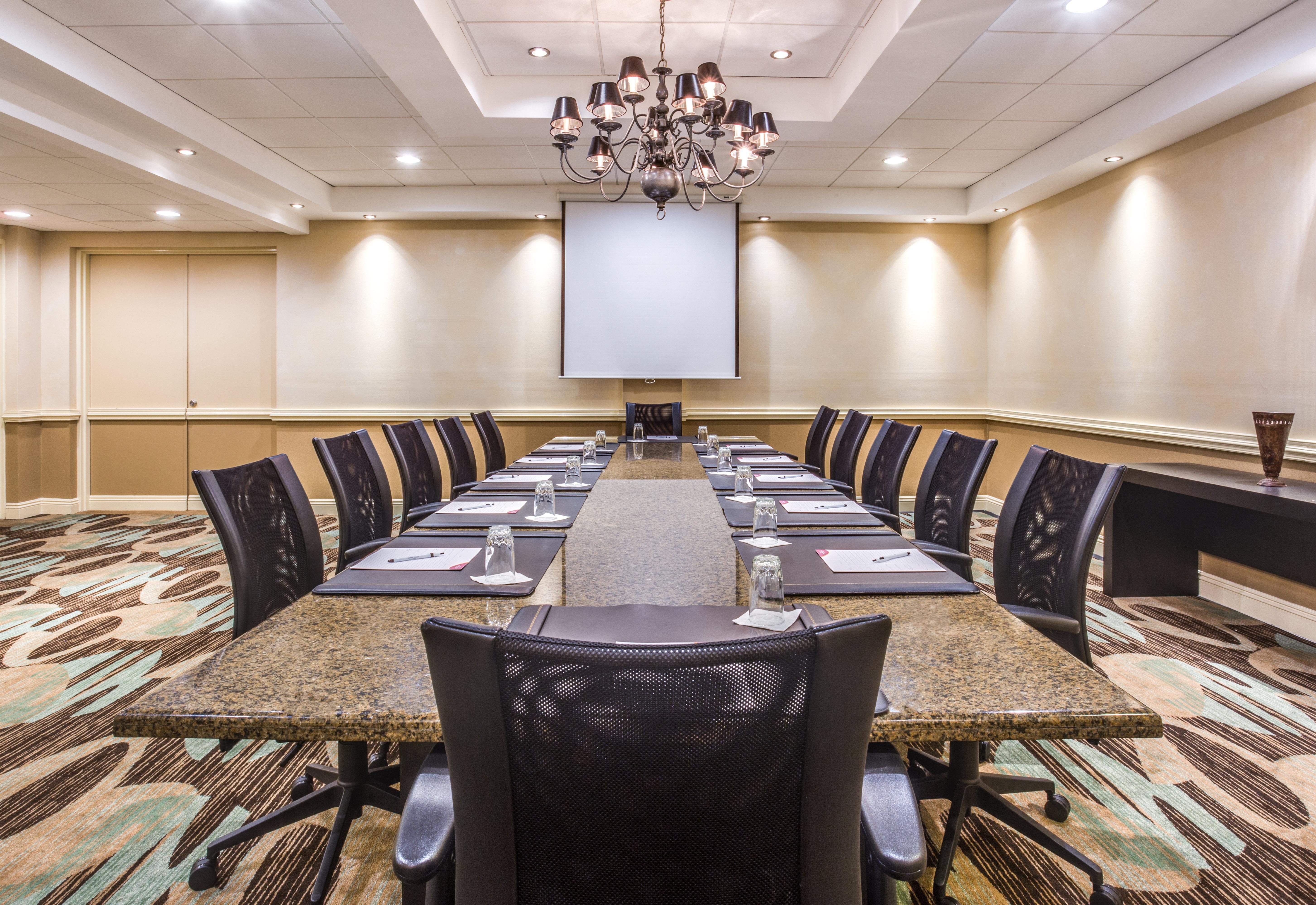 Hotel Crowne Plaza Executive Center Baton Rouge By Ihg Esterno foto